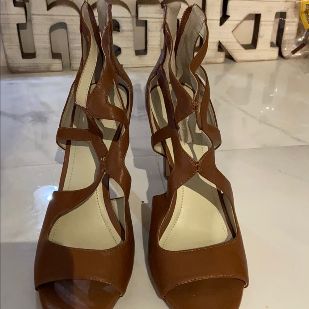 BCBG heels